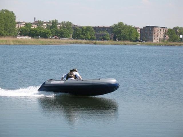 Лодка Флагман 350